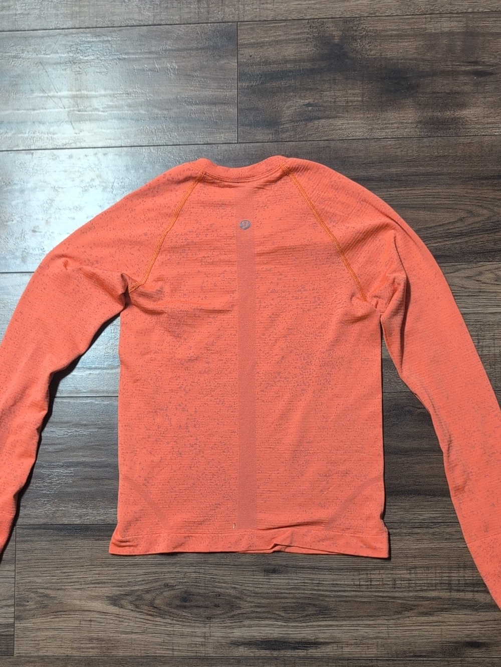 Lululemon swiftly tech top